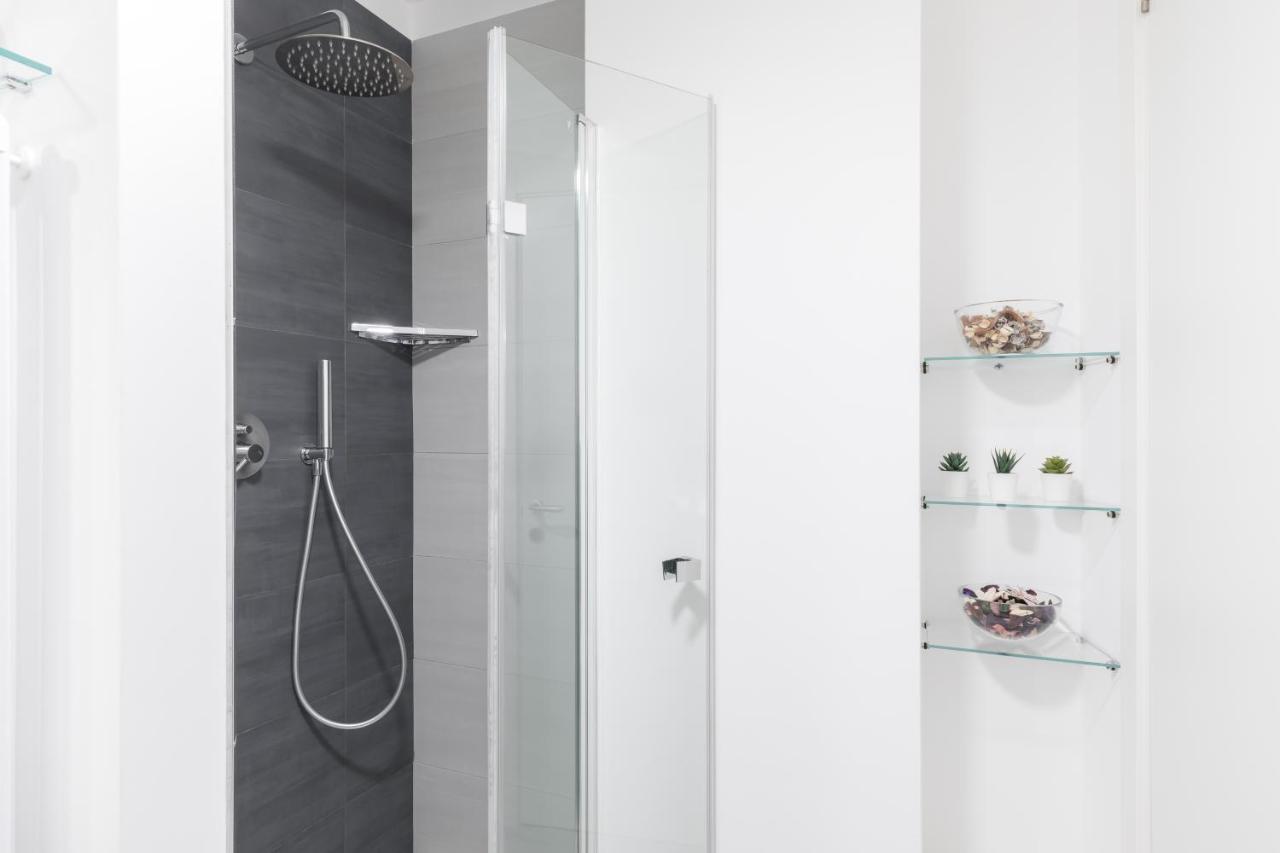 Amoretti Apartment, 6 Persone, 3 Camere, 2 Bagni, Balcone, Wi-Fi, Metro B Monti Tiburtini Rome Exterior photo