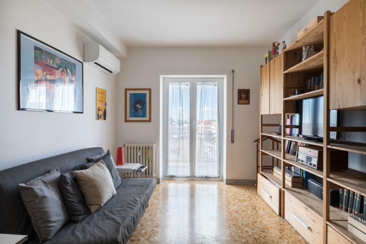 Amoretti Apartment, 6 Persone, 3 Camere, 2 Bagni, Balcone, Wi-Fi, Metro B Monti Tiburtini Rome Exterior photo